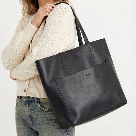 Roots Classic Black Vegan Leather Tote - Picture 1 of 11